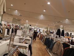-优衣库(太原龙湖万达广场店)