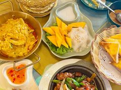 -玖月时尚泰式餐厅