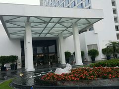 门口-白天鹅宾馆·月兔吧
