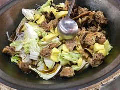 -粘豆包柴火铁锅炖