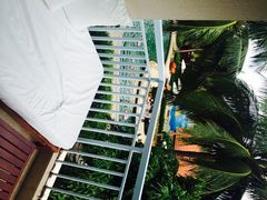 三亚亚龙湾华宇度假酒店(原三亚华宇皇冠假日酒)-三亚亚龙湾雅高美爵酒店