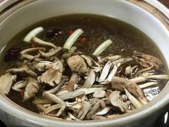 -东巴谷野生菌火锅餐厅