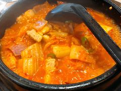 猪肉泡菜汤-肉甲韩国木炭烤肉(新壹街1店)