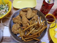 -BHC炸鸡(明洞总店)