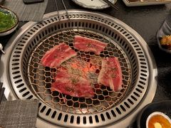 -炙忧烤肉屋(中国铁建广场店)