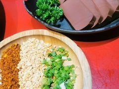 -谭鸭血老火锅(七宝万科广场店)
