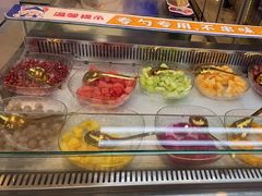 自助取餐区-溪边姑娘·拉丝酸奶水果捞(春熙路店)