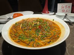 沙蒜烧豆面-新荣记(BFC外滩金融中心店)