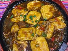 -香巴拉云南餐厅(华莱坞店)