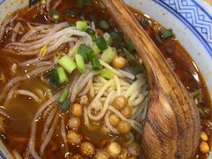 -魔都三兄弟酸辣粉·蘸卤炸串(虹桥万科店)