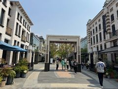 -比斯特上海购物村精品奥特莱斯