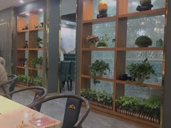 -凤凰路何眼镜香辣蟹(花果园店)