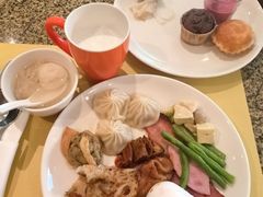 -怡咖啡海鲜自助餐厅(浦东香格里拉店)