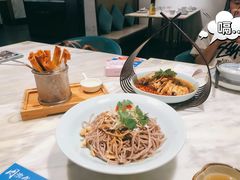 -周渝食惦·酸菜鱼精致川菜(横岗店)