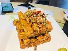 -铜锣湾·有麝自然香(重庆新天地店)