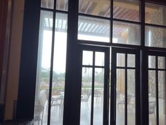 -亚龙湾希尔顿自助餐厅·海鲜·烧烤·沙滩BBQ·现场乐队