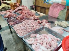 -标记美食新鲜猪杂(兴南大道店)
