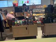 -星巴克臻选(华堂·新辰汇店)