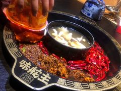-味舵主重庆火锅(邓尉路店)