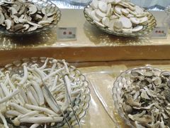 蘑菇-顺峰火锅自助