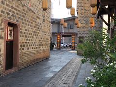 -绳金塔