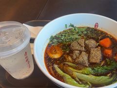 -康师傅私房牛肉面(申虹店)