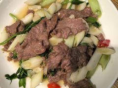 葱爆牛柳-曾牛肉