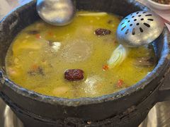-鲁朗纳麦石锅鸡庄园