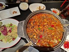 -辣尚瘾·烤鱼·新川菜(牡丹园直营店)
