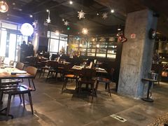 大堂-Carbon莫卡哆·意大利复古集市餐厅(杭州大厦店)