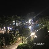 可以带孩子去海边玩沙子。酒店里的自助餐我觉得一般