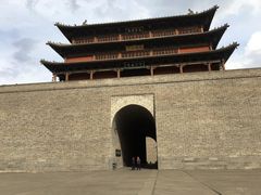-城墙带状公园-大同古城墙广场停车场
