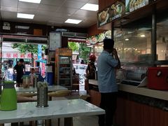 -西华美食•老广烧腊(百灵路店)