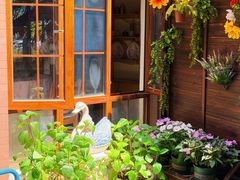 -月亮眼花园餐厅书吧酒吧