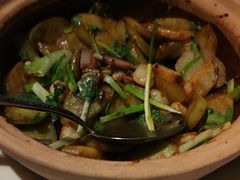 -八府香鸭·啫啫煲(华山路店)