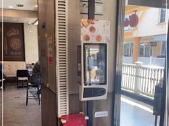 -康师傅私房牛肉面(马泉营奥莱店)