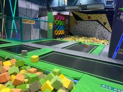 -反弹蹦床公园·亲子乐园·团建·派对(尚品奥莱店)