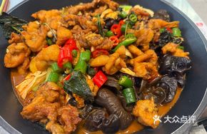 Sour Cabbage Frog Stir-fry