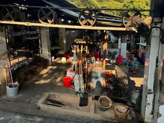 -满記土窑烧鷄波浪山莊