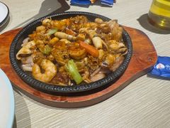 -小船渔村•大连菜•大连焖鱼(黄河路店)