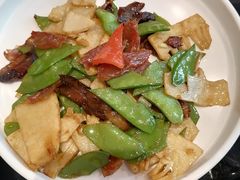 笋尖兰豆炒腊味-高第街56号港式餐厅·精选(世茂广场宽厚里大明湖店)