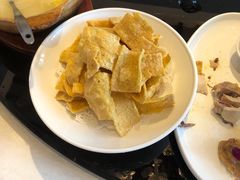 鲜豆皮荠菜包-碧丽宫大酒店(召稼楼店)