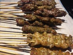 羊肉串-西街夜油条·麻团包乌饭