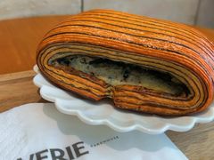 -VERIE BAKEHOUSE
