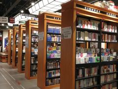 -西西弗书店&矢量咖啡(凯德晶萃广场店)