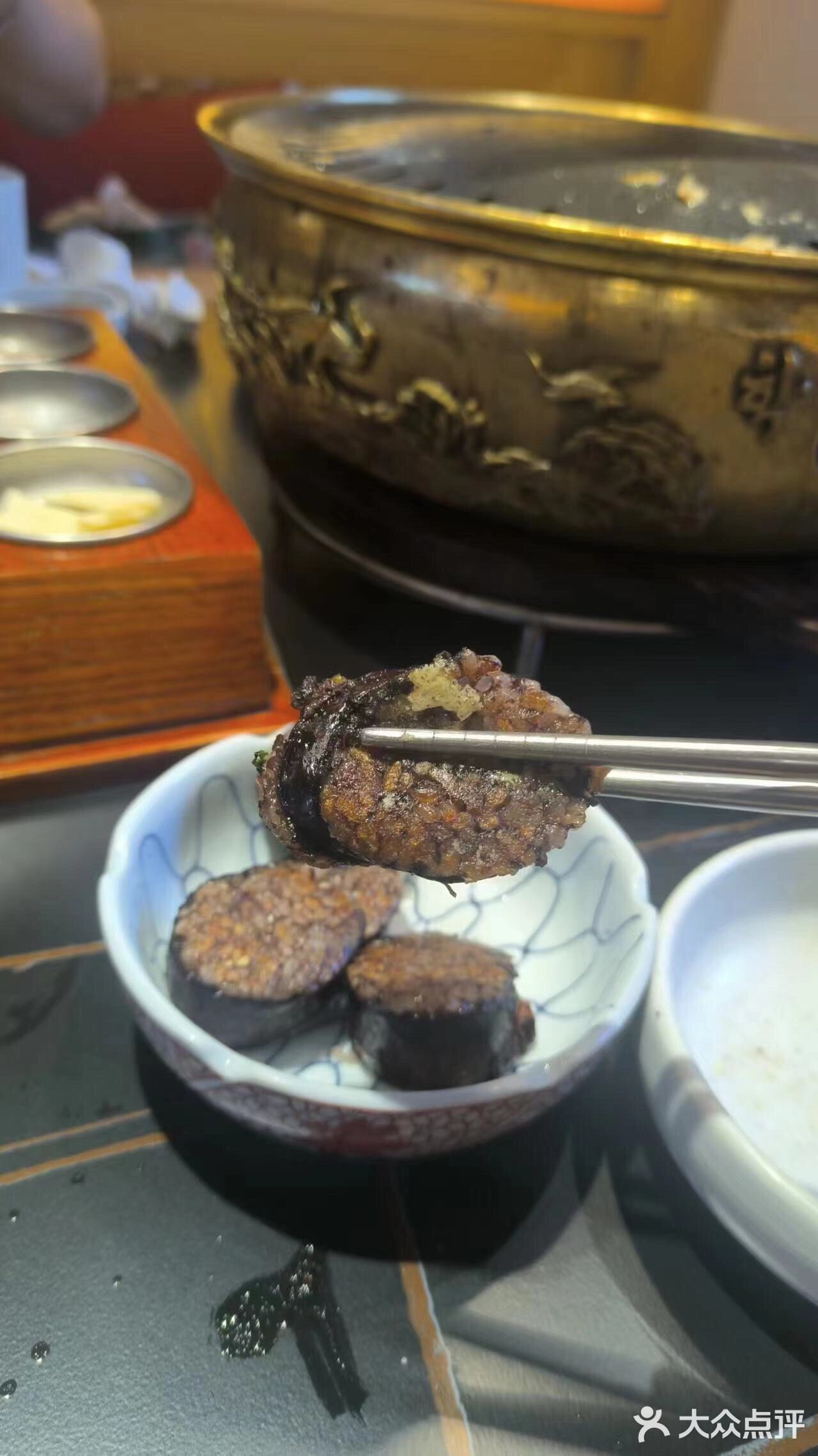 炭烤肉食享受，die烤肉啦～