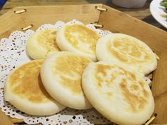 酸奶饼-老阿妈蒙古村·蒙古包·草原文化·歌舞表演(老君堂店)