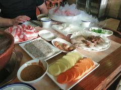 -盛元盛居传统炭火锅(绿园店)