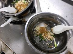 -荣巷小馄饨(荣巷店)