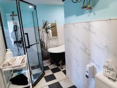 -吾宿WU民宿(河滨公园甲秀楼店)